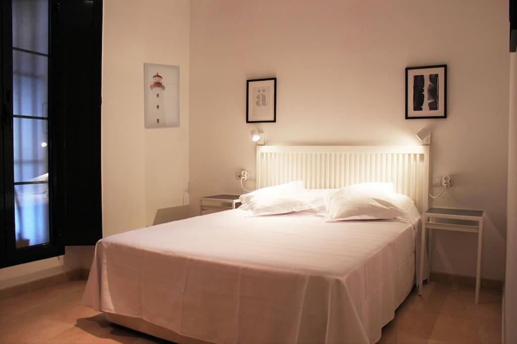 Fancy Apartment In A Historic House, Chiclana City Center By C. Dreams Chiclana de la Frontera Exterior photo